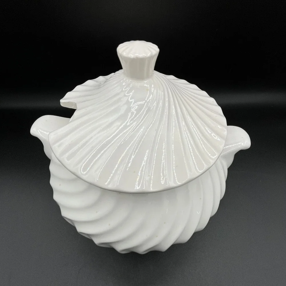 Vintage Ceramic White Swirl‎ Gravy Soup Tureen- As Is- Small Chip No Ladle